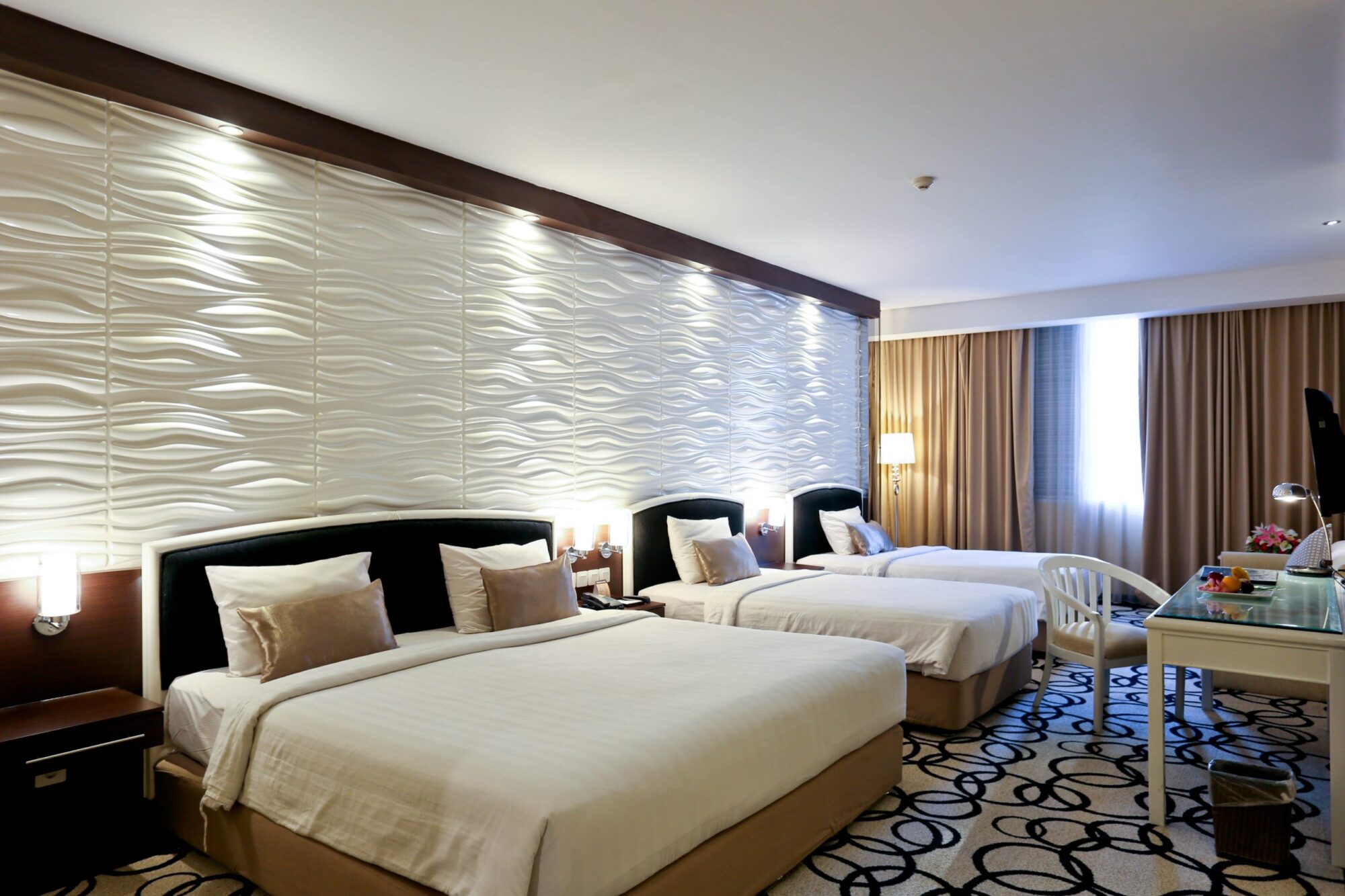 Hotel New Saphir Yogyakarta Family Room